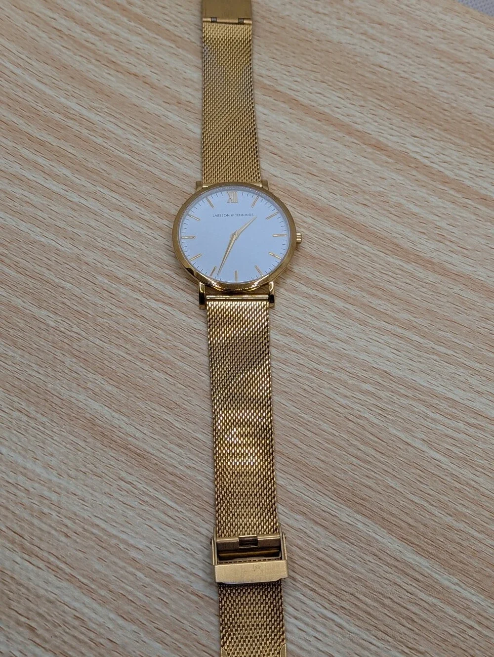 Larsson & Jennings gorgeous gold